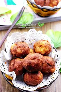 Fried pork tofu pills