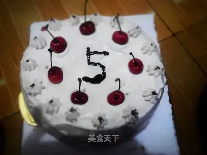 Cherry cream cake