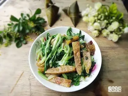 Scrambled cabbage