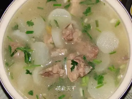 Stewed radish with pork ribs