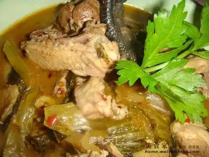 Chongqing pickled cabbage chicken