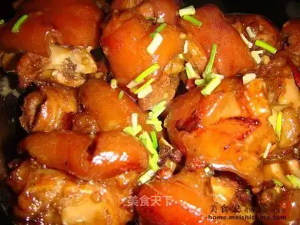 Spicy pettitoes