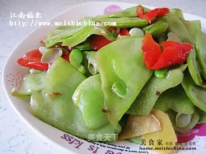stir-fried plum beans