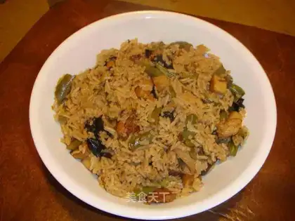 Pork rice with diced bean and bamboo shoots