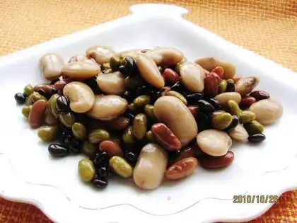 Honey juice colored beans