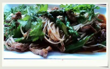 stir-fried shredded asparagus with spicy crab sauce