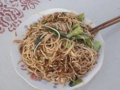 Family fried noodles