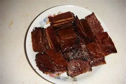 Pork paste with black pepper in honey sauce