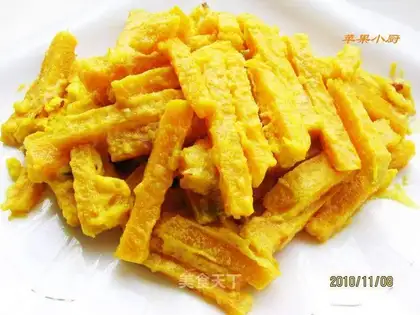 Baked pumpkin with egg yolk