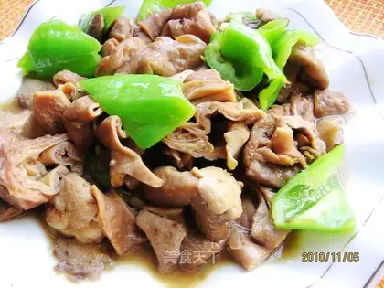 Spicy stewed sausage
