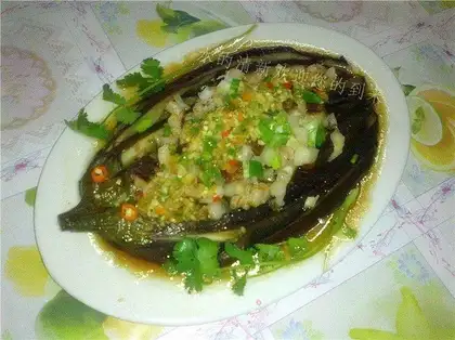 Steamed pork with eggplant