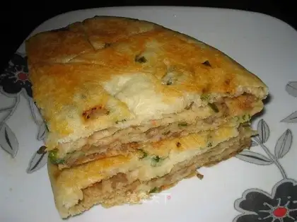 Beef pancake with noodles