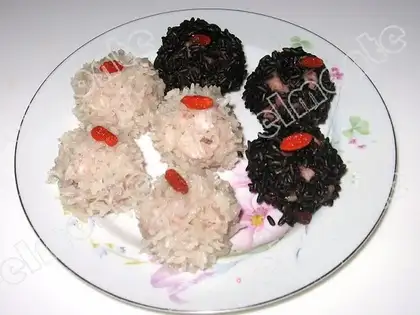 Two-color pearl meatballs