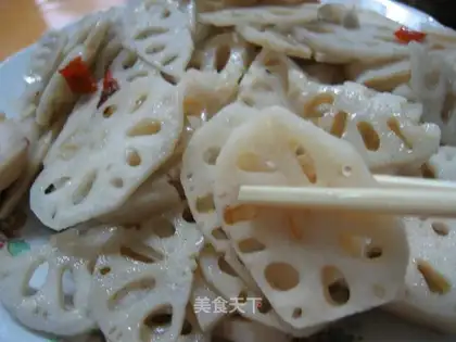 Spicy lotus root slices