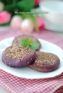 Purple potato cheese cake