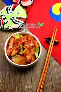 Hot cabbage makes a lot of meat