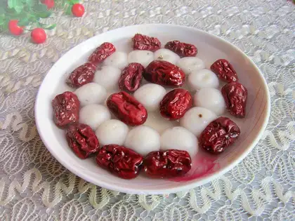 Ice cream and red dates
