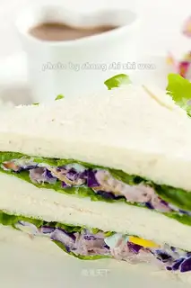 Ham omelet sandwich