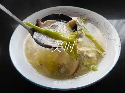 Scrambled mushroom egg soup