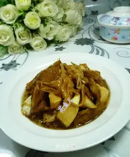 The yellow cabbage is white roasted