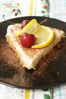Lemon cheesecake