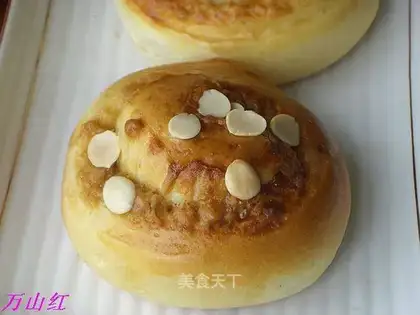 Soufflé almond bread