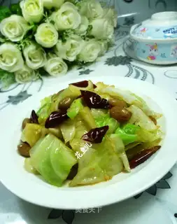 Peanut rice and cabbage