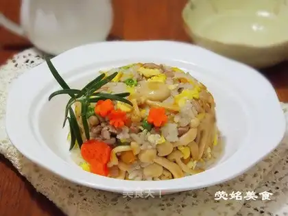 White mushroom egg fried rice