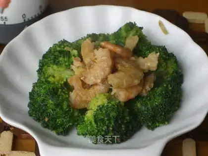 Shrimp fried broccoli