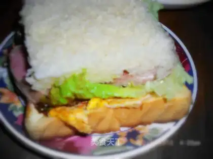 Breakfast burger