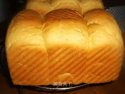 Red sugar toast