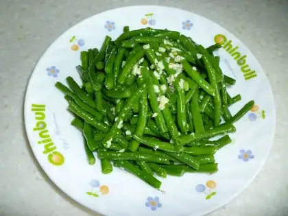 Garlic beans