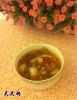 Green bean lily rice soup