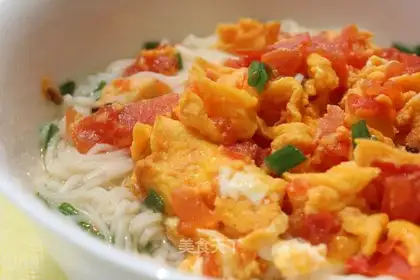 Tomato egg noodles