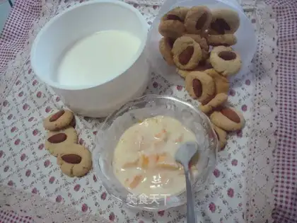 Homemade mango yogurt
