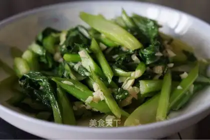 Garlic moss
