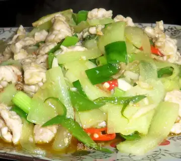Old cucumber fried meat