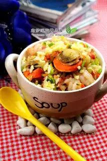 Seafood egg fried rice
