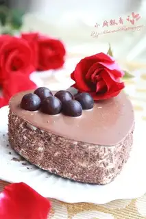 Chocolate mousse cake