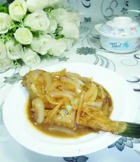 Onions burn rubber fish