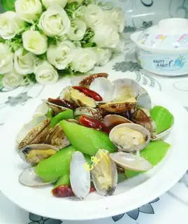 Smelts and clams
