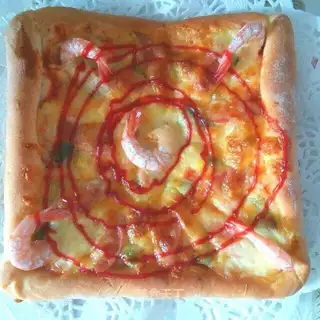 Two-way pizzas, sea and land