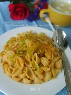 Pizza sauce with shell powder