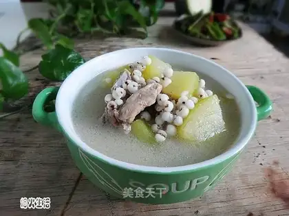 Bone rice toad soup