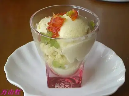 Peach ice cream