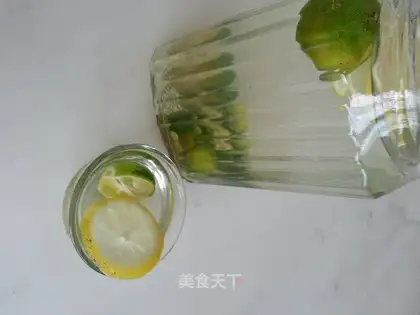 Orange lemonade