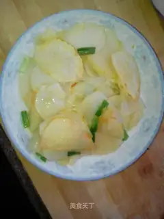 Fried potato chips