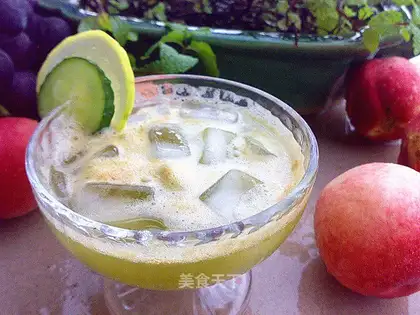 Apple cucumber juice