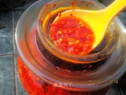 Homemade chili sauce