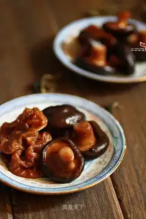 Blondie mushrooms